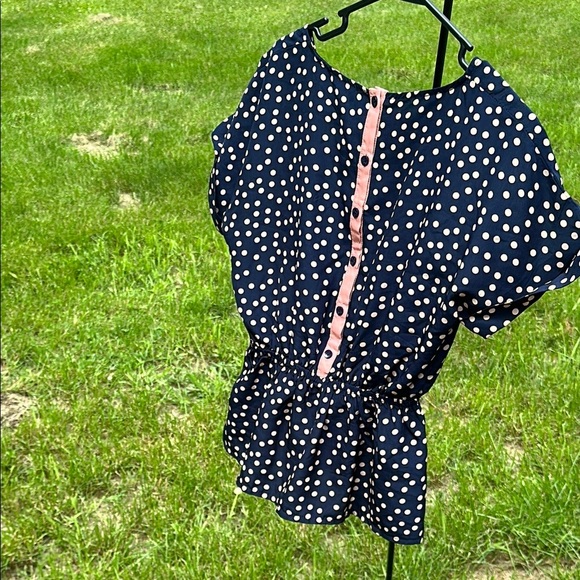 Annabella by Francesca’s Navy & White Polka Dot Peplum Blouse Women's Small NWT - Picture 11 of 16